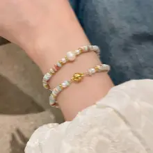 天然寿山石と淡水パールの多層ブレスレット【軽やかなデザイン・女性向け】（セットアップ対応）