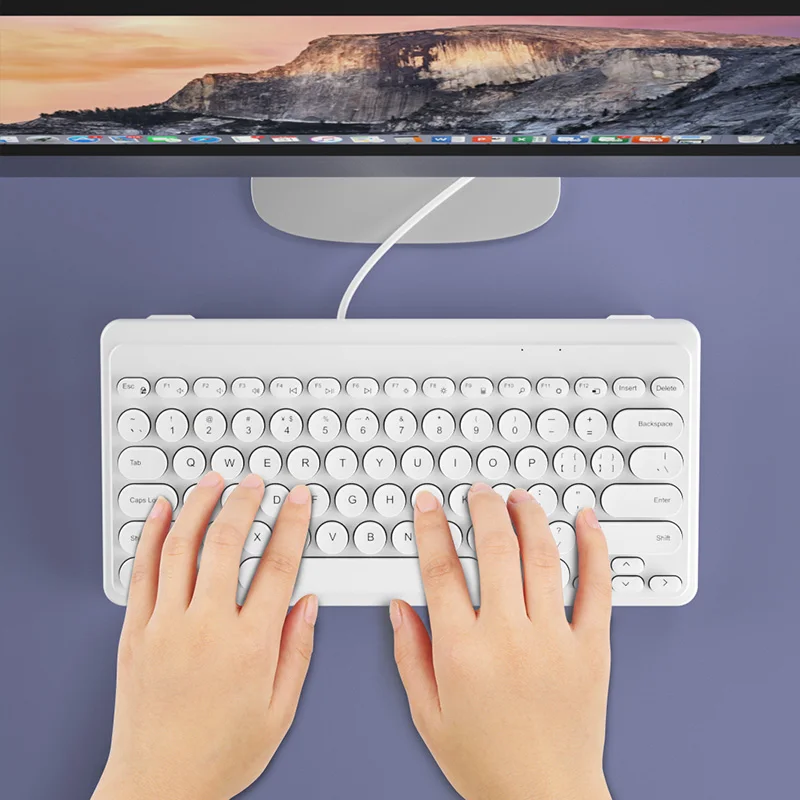 在宅ワークのデスクに欠かせないキーボードとマウス、どう選ぶ？