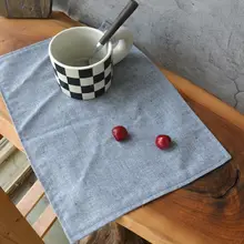 浅灰色のコットンリネン製 シンプルなテーブルマット【茶卓用・家庭用】