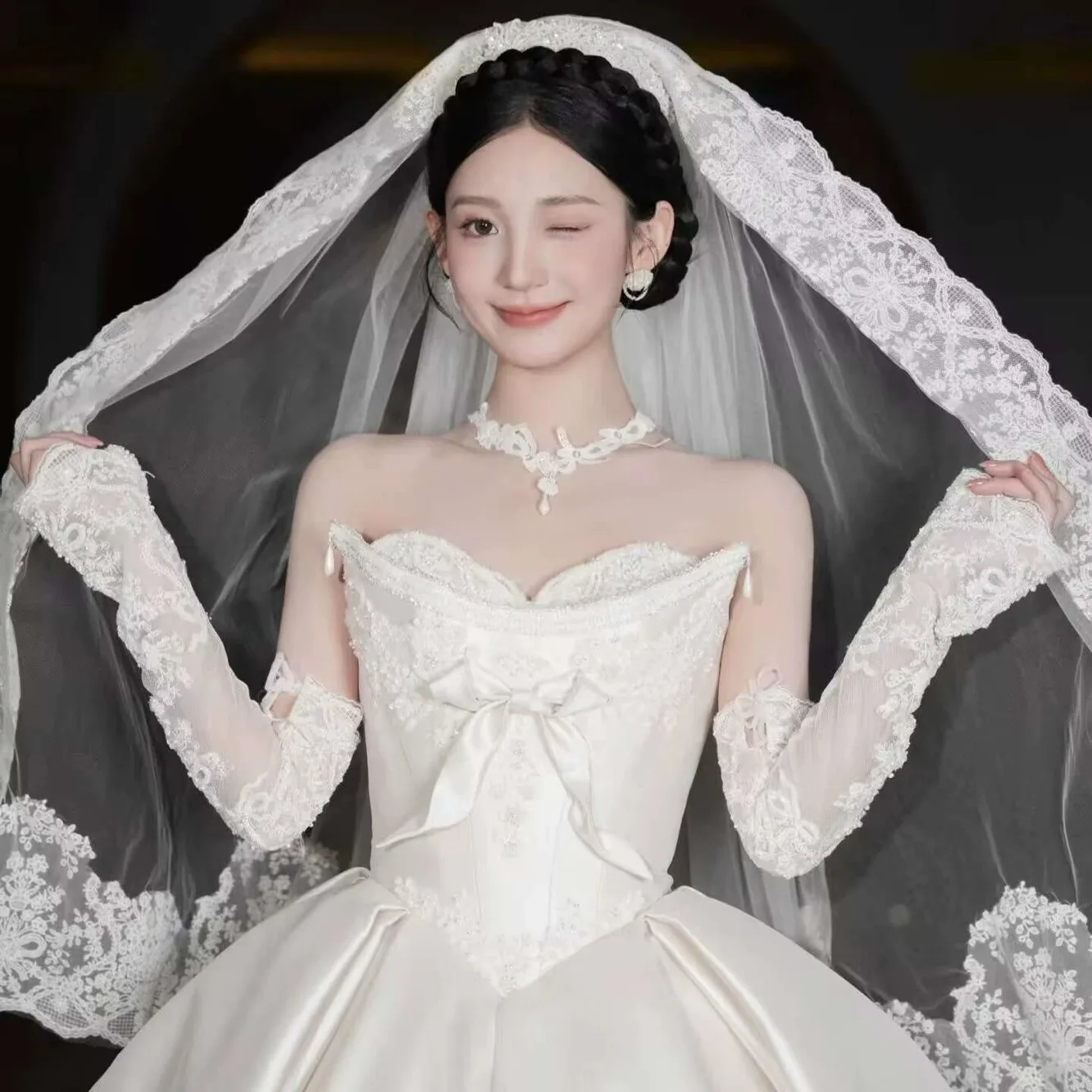 ボンネット ヘッドドレスをどう選ぶ？レトロな高級感が魅力のレースベールが今、注目されています