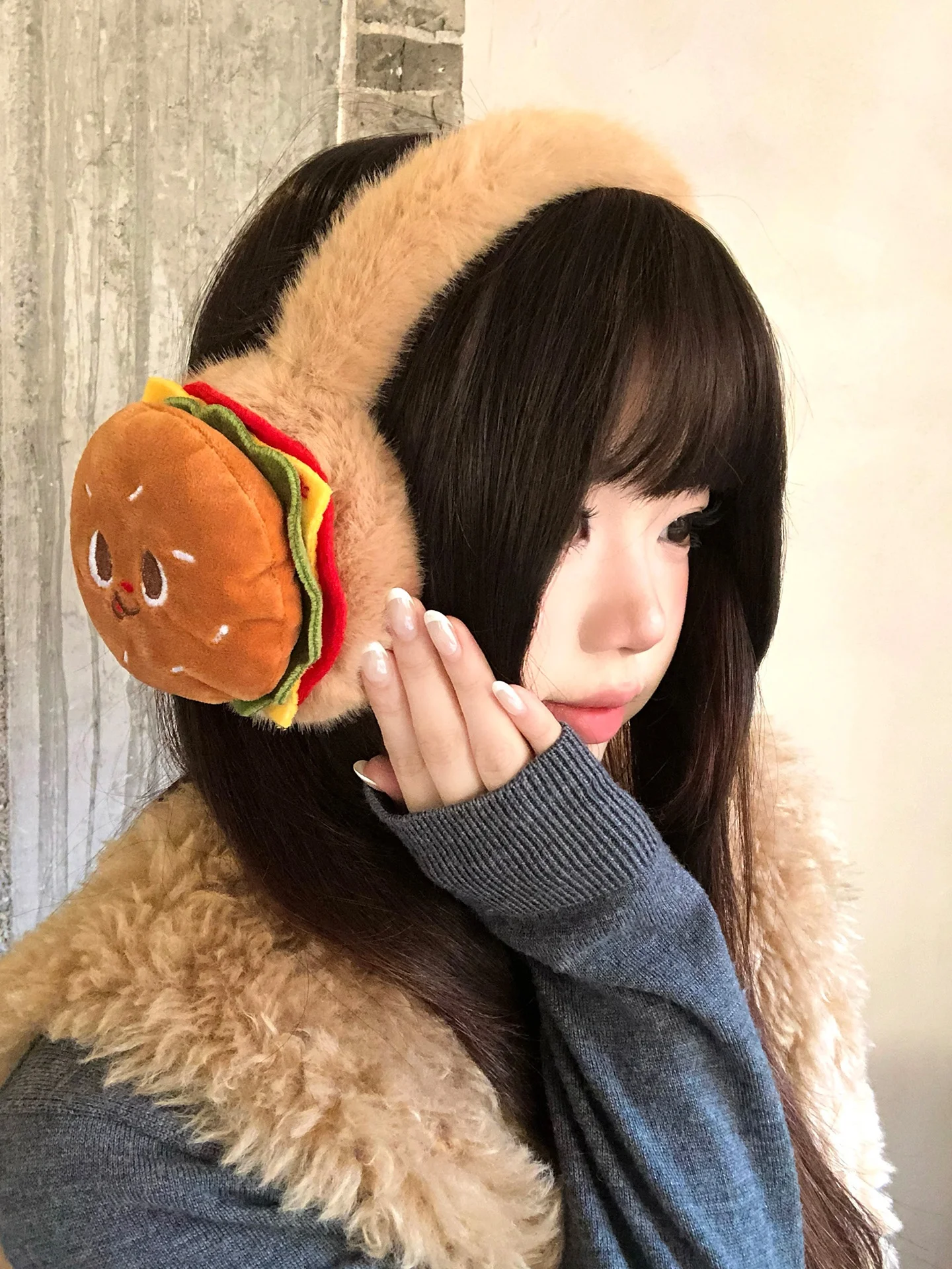 可愛いハンバーガー型フリースイヤーマフ：冬の寒さを和らげる学生向け防寒アイテム