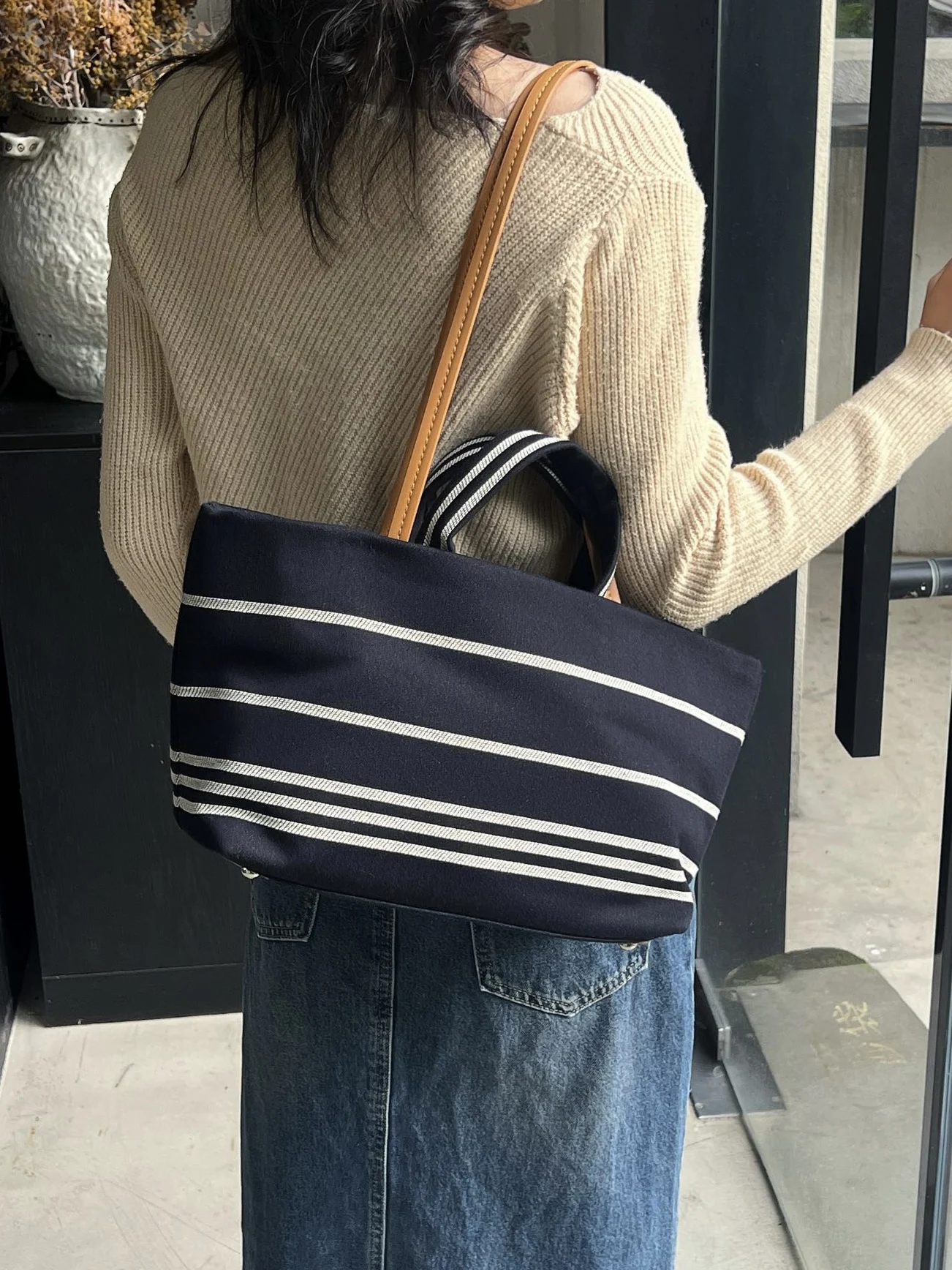 おしゃれなストライプトートバッグ：大容量で通勤・お出かけに最適な日韓風牛仔布トート
