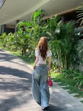 高級感のあるバタフライカットデニムパンツ【女性用・ハイウエスト・ワイドレッグ・スタイル】