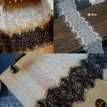 柔らかい花柄レースのウェディングヘッドドレス【デコレーション用・オーダーメイド対応】