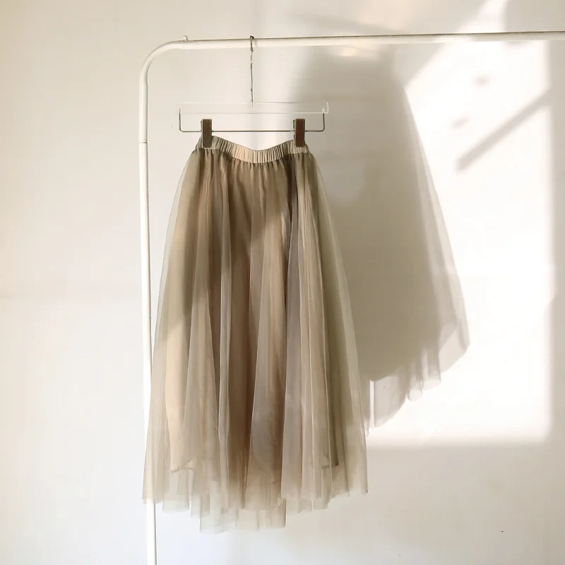 大人可愛い服 50代コーデ 完全ガイド｜シルエットと色のバランスで失敗しない