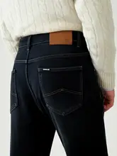 極上の柔らかさのデニムパンツ【秋冬用・快適・テーパードデザイン】