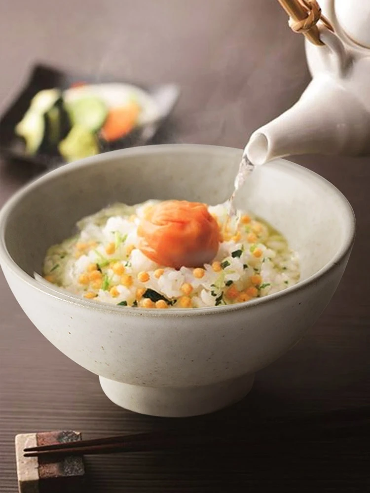 おうち時間を豊かにするおすすめアイテム - 手作りの高脚粗陶飯碗の定義と特性
