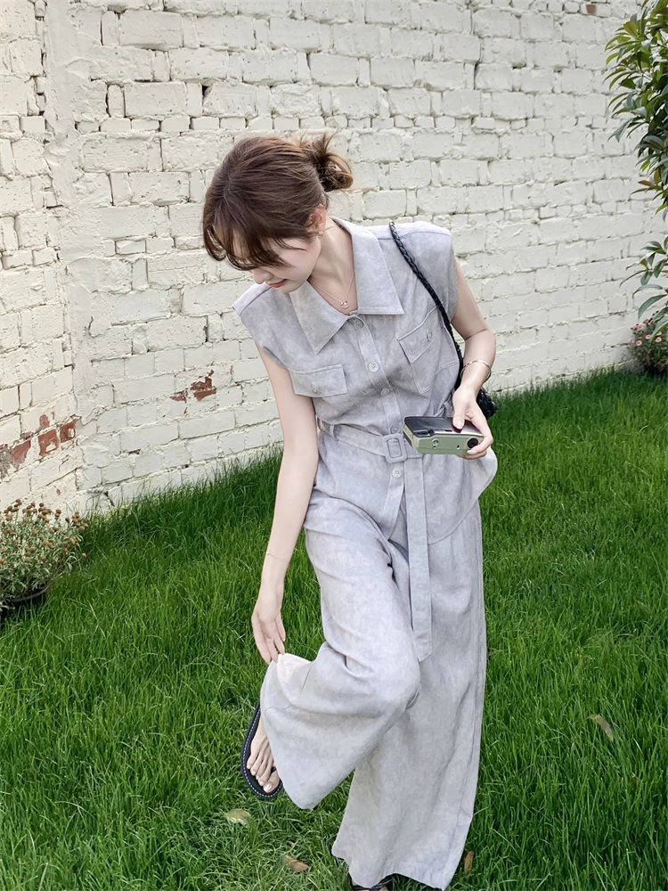 自分に合った服を選ぶには？レトロなタイダイ柄のシャツとパンツが解決する夏の服選びの悩み