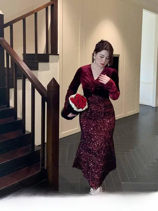 ヴィンテージ風サテンドレス【フランススタイル・クリスマスパーティー用・光沢感のあるデザイン】