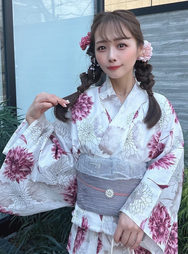 花火大会に着る女性の和服は、本当に「着やすい」ものを選ぶべき？