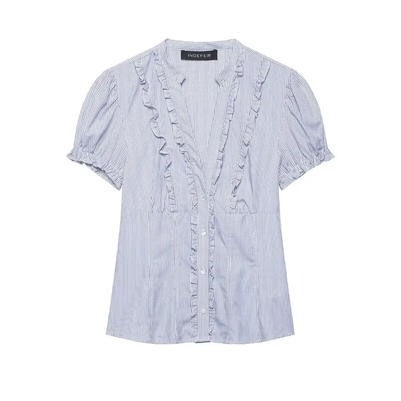 チュールtシャツのデザイン性と通勤風スタイル：バブルスリーブの実用性を解説