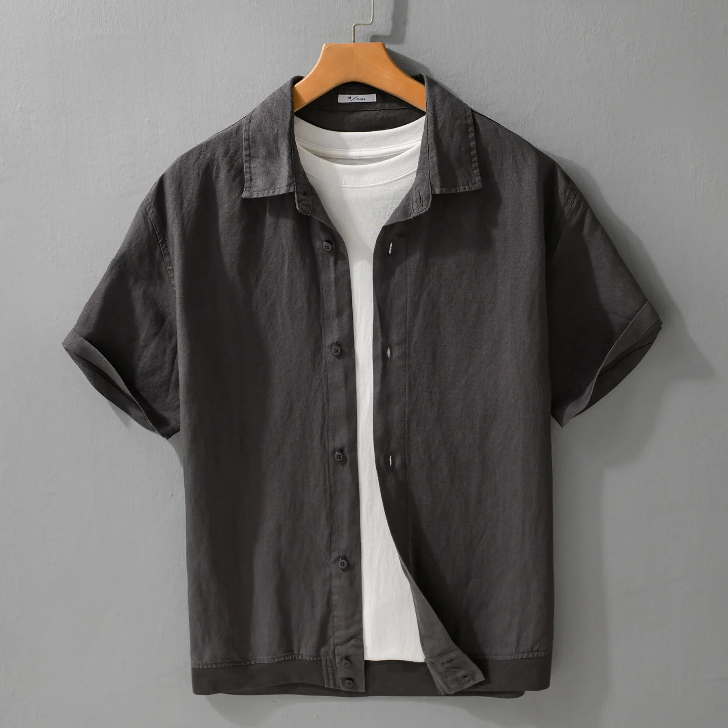 40代の夏服に何を選びたい？高級感と涼しさを両立する1本のジャケットが解き放つ