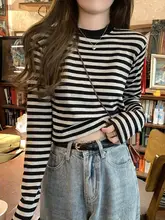 ヴィンテージスタイルのストライプTシャツ【女性用・ハイウエスト・ショート丈・長袖・スリムフィット】