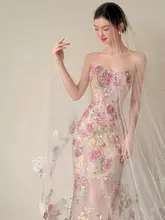 華やかなデザインのタイトフィット魚尾ドレス【ハートネックライン・スパンコール・花飾り付き】