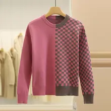 トレンディな色彩のチェック柄ニットセーター【フィット・ウィンターシーズン用】（セットアップ対応）