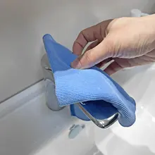 掃除クロス 浴室用 水垢落とし 日本製原料使用 拭き跡が残りにくい 水回り