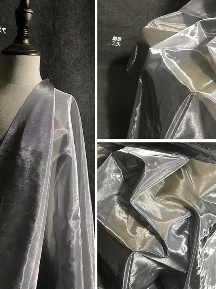 シルバークリエイティブダブルフェイスオーガンザ：金属感と透け感を融合したドレス用生地の実用性解析