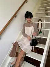 春用フィット長袖トップス【ローズデザイン・洗練された印象】