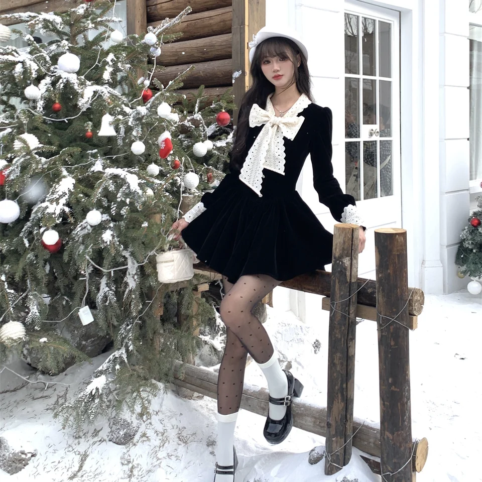 トリュフブラックシルクベルベットドレス【レースパッチワーク・プリンセススタイル・ヴィンテージ風】