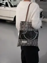 幾何学模様の刺繍が施されたトートバッグ【大容量・キャンバス素材・女性向けギフト】