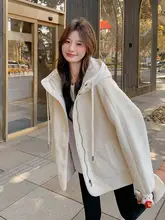 米白色フード付き 羊羔毛コート【女性用・冬用・ゆったりデザイン・厚手】