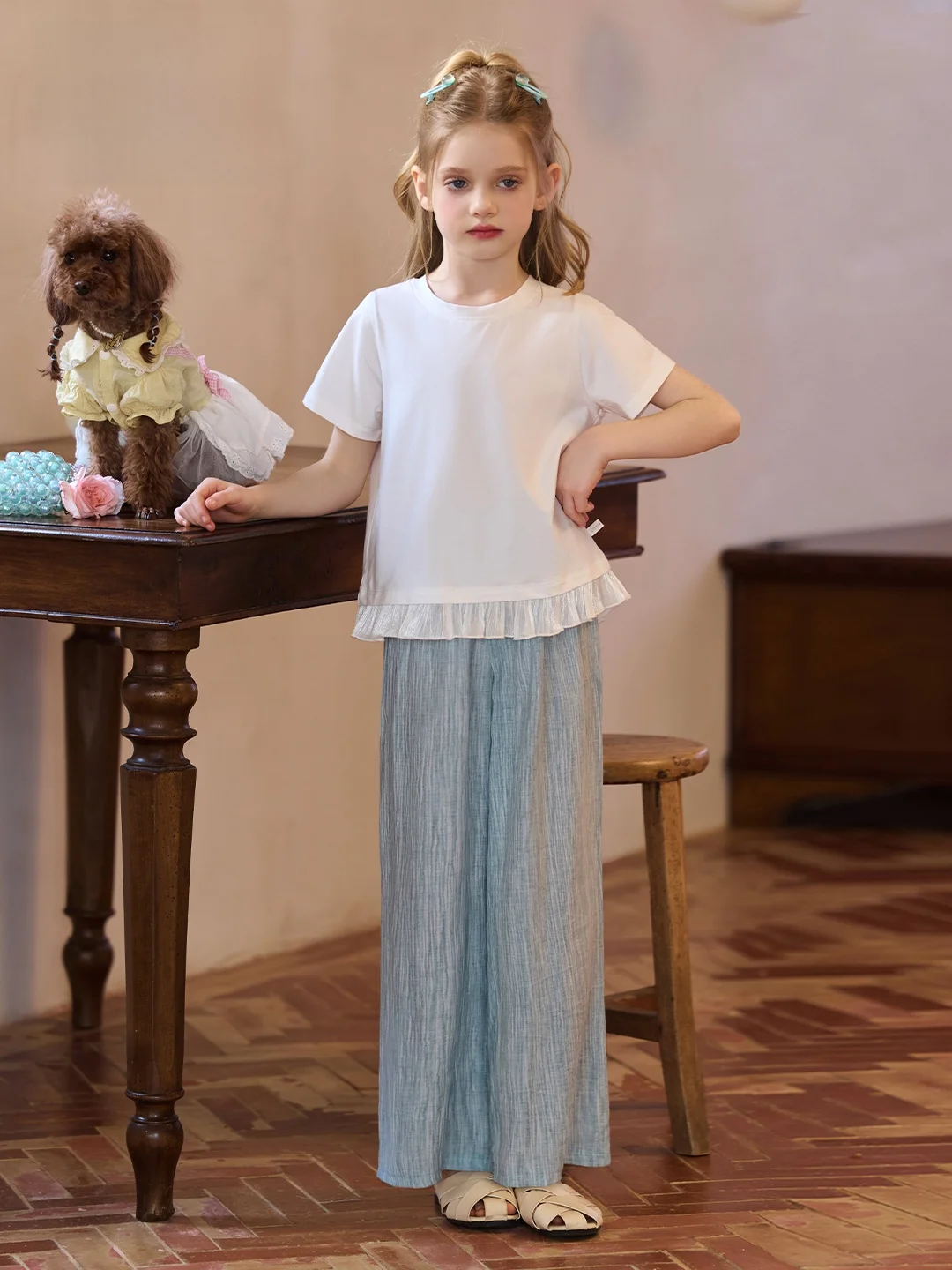 気温20度の子どもに着せるべき服は？夏の涼感Tシャツが意外とベストな理由