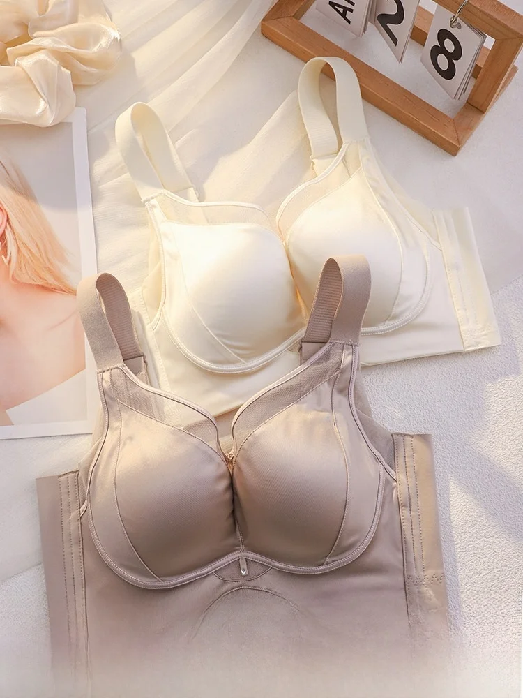 バストカップが大きすぎるとどう選ぶ？大胸の女性にこそおすすめの「シームレスサテンブラジャー」の使い方