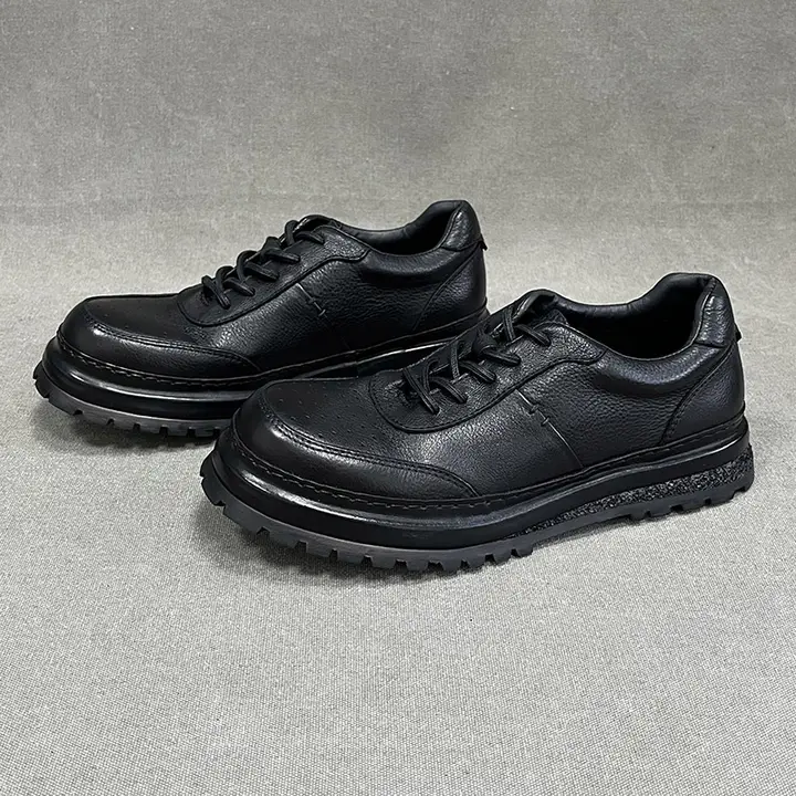 レザーローカットシューズ【秋用・黒・滑り止め・カジュアルスタイル】