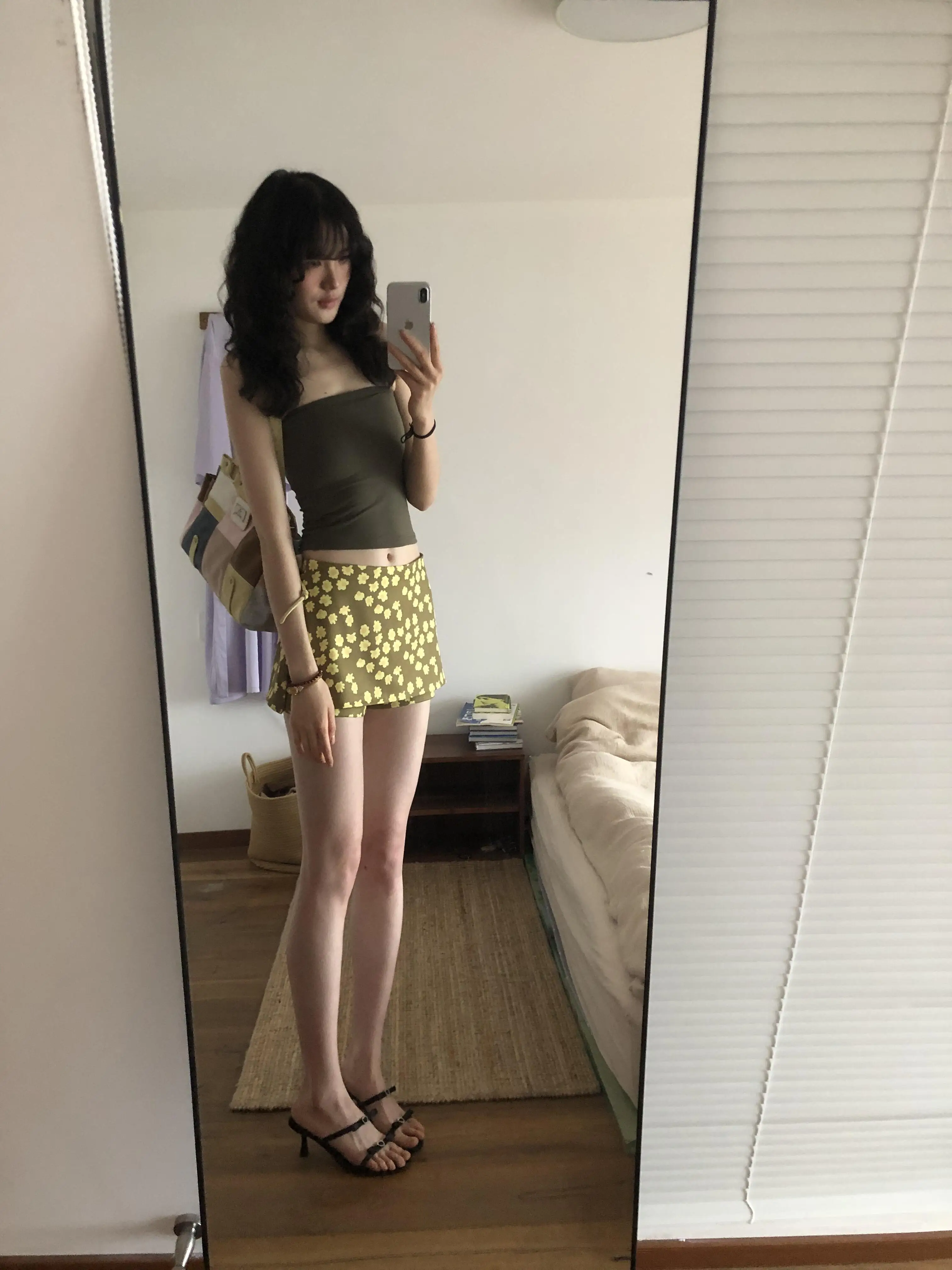 背の低い女性に合うファッションは？厳選4選で着こなしの自信を取り戻す