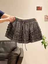 レトロな花柄のフレアスカート【ハイウエスト・フリル付き・Aライン】（セットアップ対応）