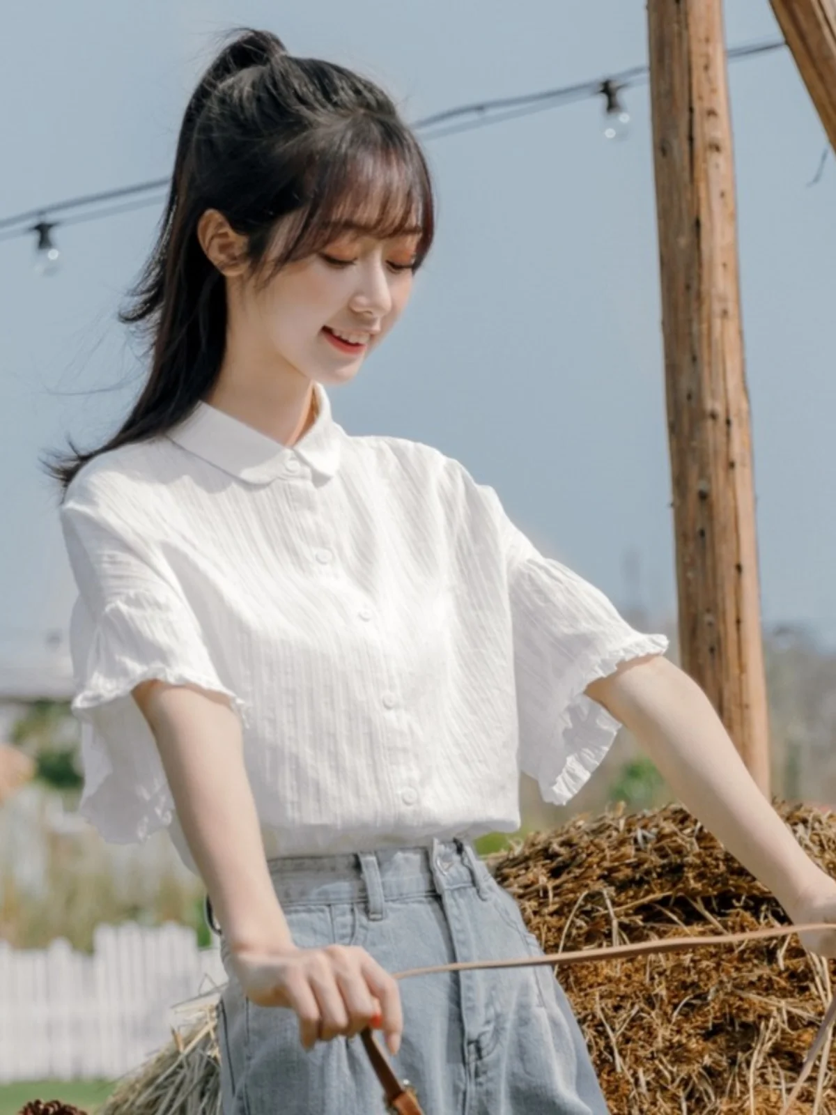 明るい服を選ぶときに迷うなら、この1着で解決できる？