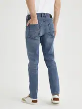 シンプルデザインのデニムパンツ【春秋用・ストレートフィット・防皺・耐磨】