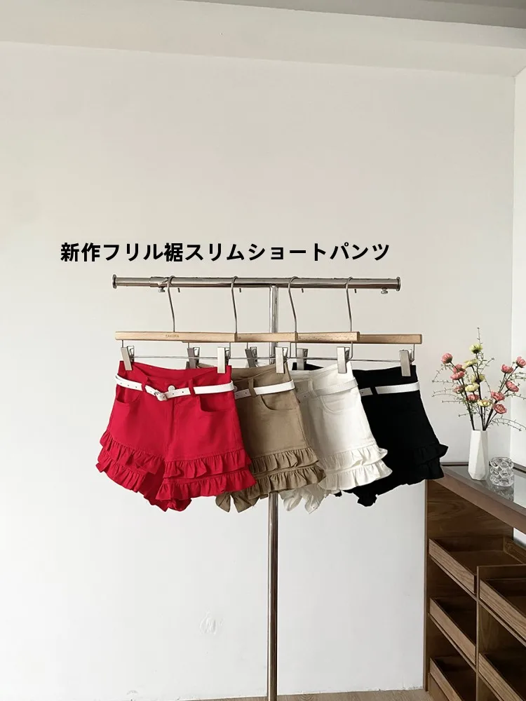 デートで短パンを選ぶべきか？実は「セクシー」で「ヒップライン強調」のデニムショートパンツが今、注目されている