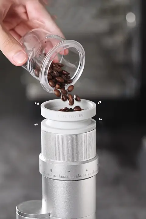 電動コーヒーグラインダー 清掃用途 高効率素材