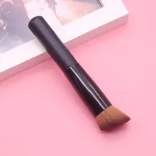 携帯用 斜め平頭ファンデーションブラシ【柔らかい化粧ブラシ・パウダー・クリーム用】