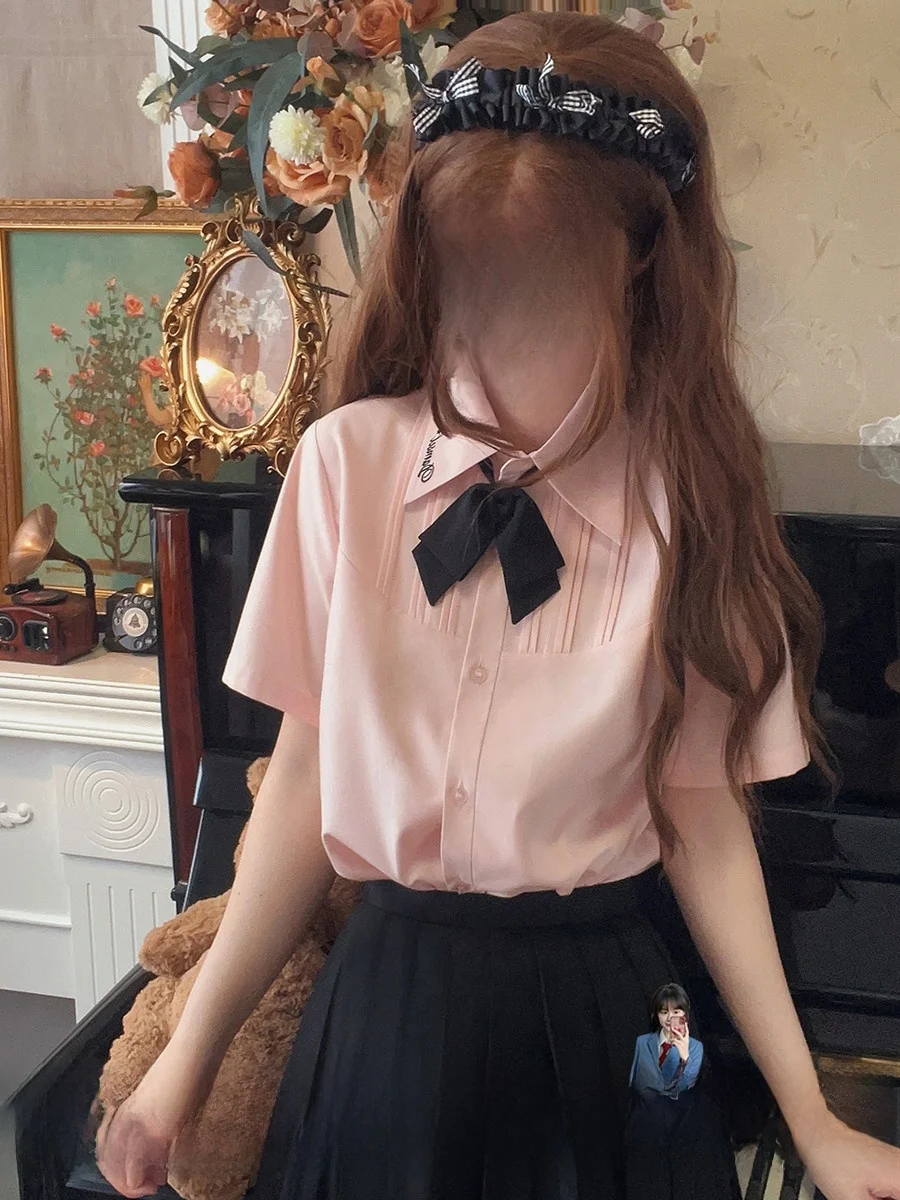 高校生向けの可愛らしい制服 シャツ レディース 夏 シャツ 薄桜色
