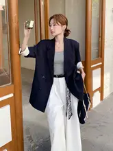 上品な雰囲気のカジュアルブレザー【春秋用・女性用・ゆったりデザイン・深い青色】