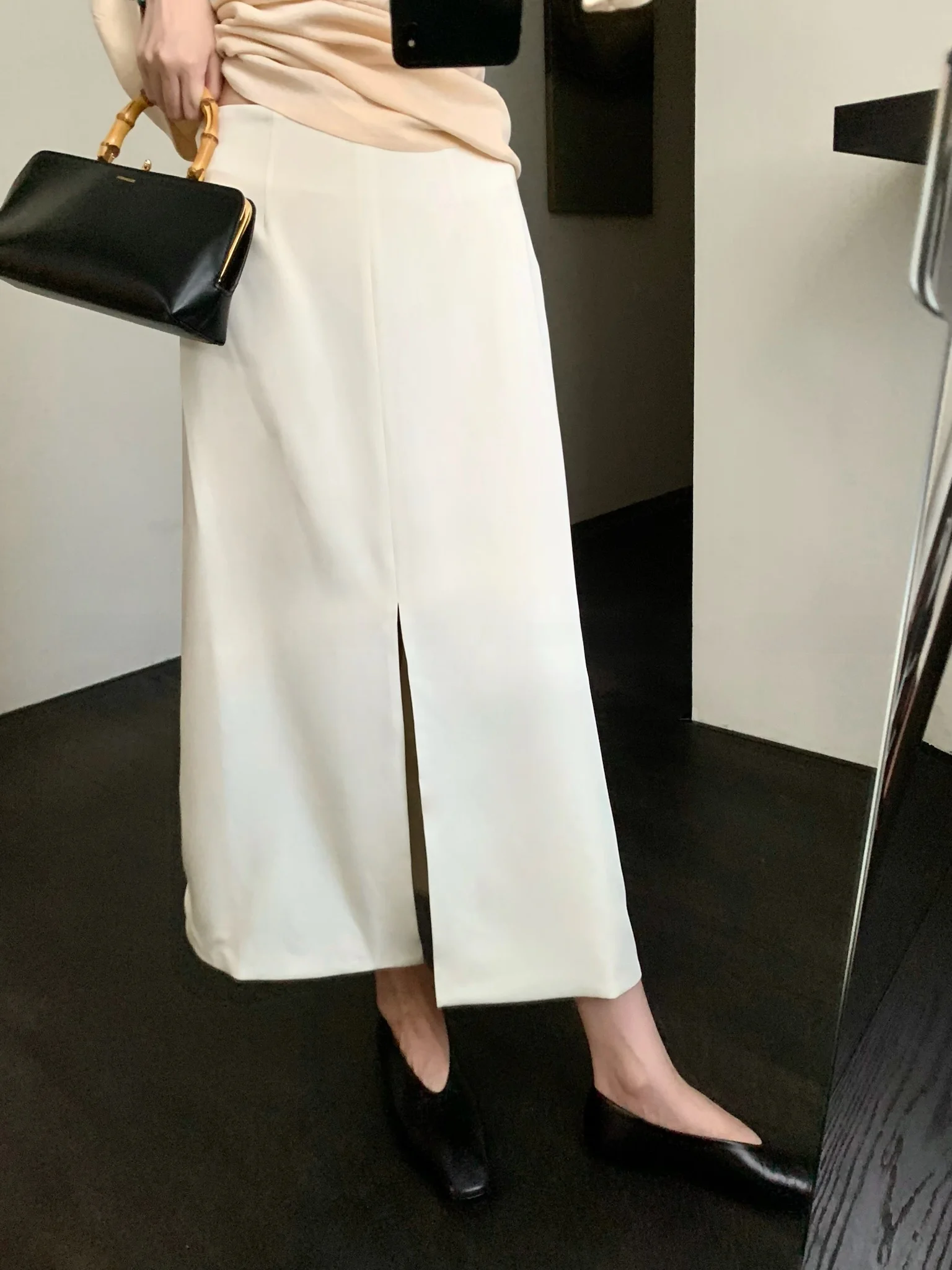 大人可愛い服 40代コーデ | 動きやすさとスタイルのバランスを実現する完全ガイド