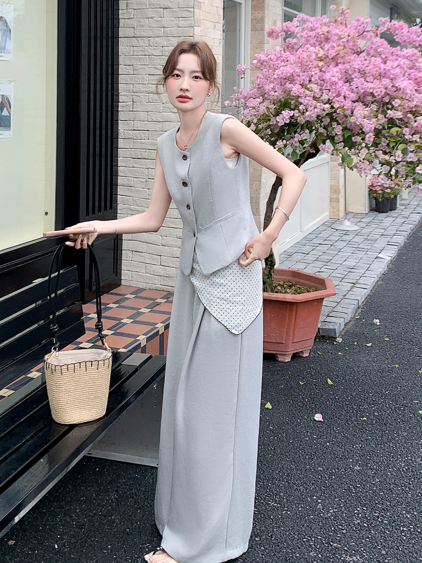おしゃれママの夏コーデに悩むなら、これひとつで解決できる？