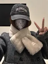 極上の柔らかさ！冬用 レディースフワフワ小さめスカーフ【防寒用・ニット・コーディネートしやすい】