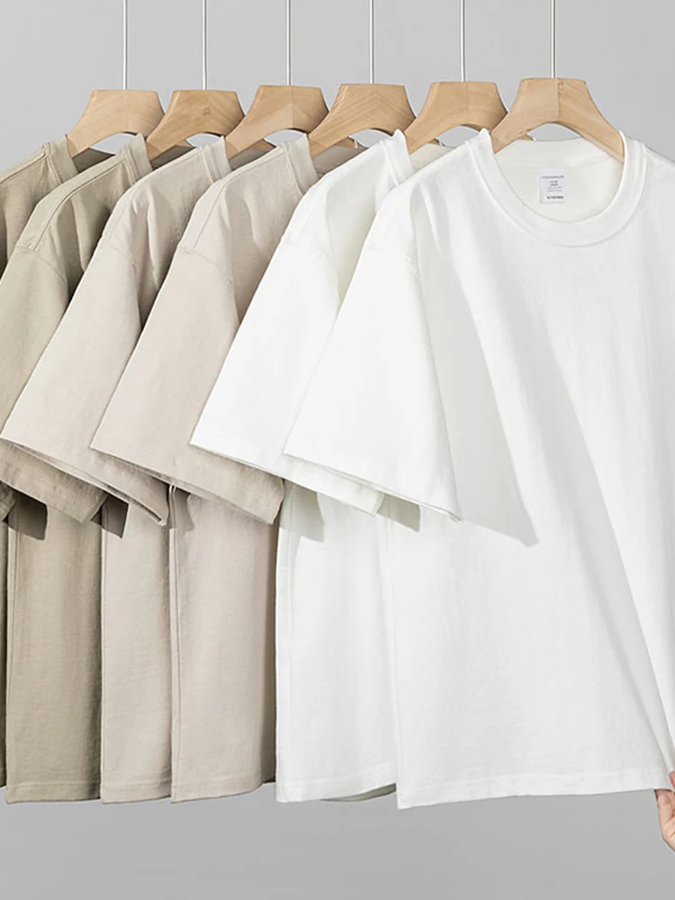 極上の柔らかさの白いTシャツ：半袖無地で日焼け対策と通勤スタイルを実現