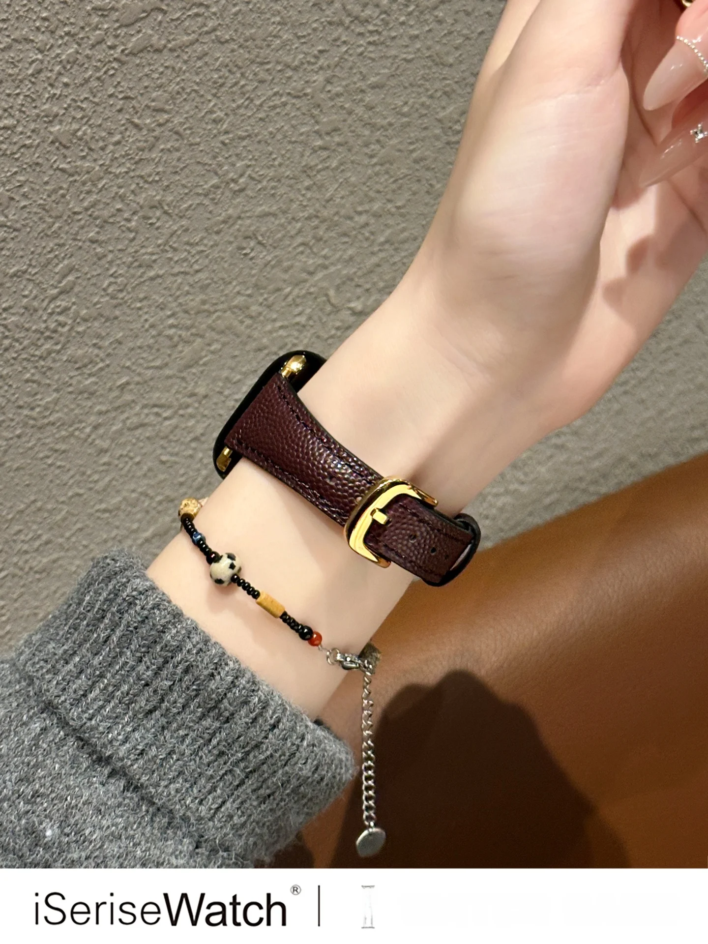 Apple Watchの種類を迷うなら、このレザーバンドが「どんなタイプに合うか」を教えてくれる