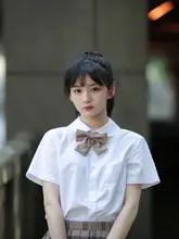 レディース 夏用 白シャツ【ショートスリーブ・ラウンドネック・カジュアルスタイル・学生用】
