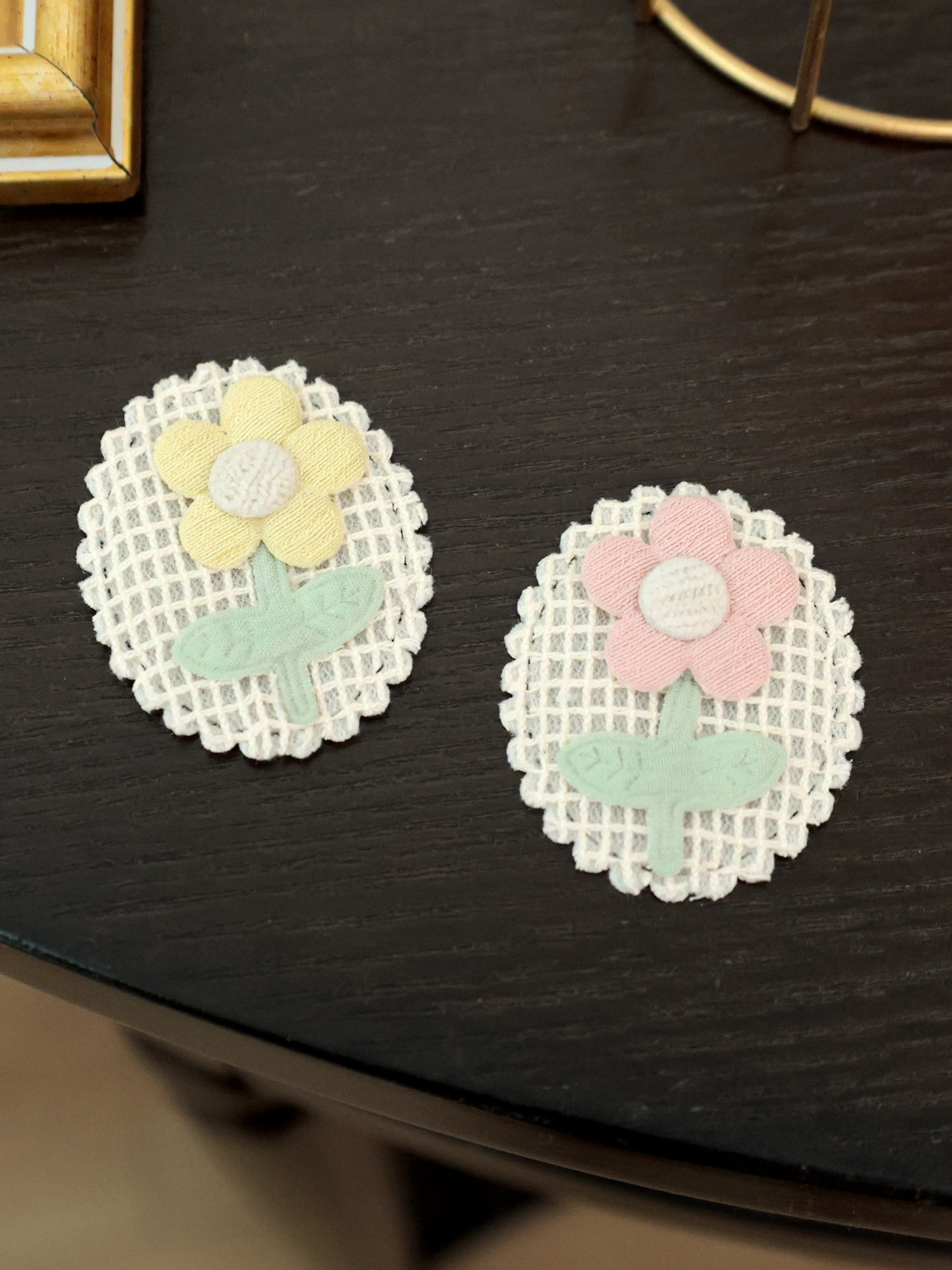 立体花卉布貼り装飾パーツ【DIY手作り用】：アートとクラフトの初心者向けに最適な装飾パーツ