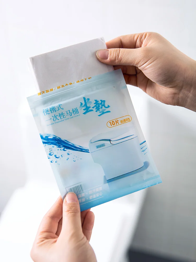 使い捨てトイレシート：防水設計で旅行やホテルでの使用に最適