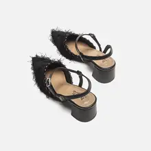 デザイン性のあるレディースミュール【フレンチスタイル・ポインテッドトゥ・太ヒール】