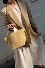 ビーチやリゾートにぴったり！編み込みデザインのトートバッグ【シンプル・フレンチスタイル】