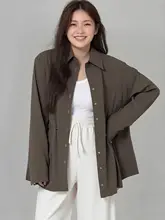 春用女性中長丈シャツ【シルエットを美しく見せる・ウエスト絞りデザイン・独特な肩ライン】