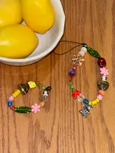 おしゃれな花田デザインの携帯ストラップ【多機能・磁気吸着・チェーンアクセサリー】