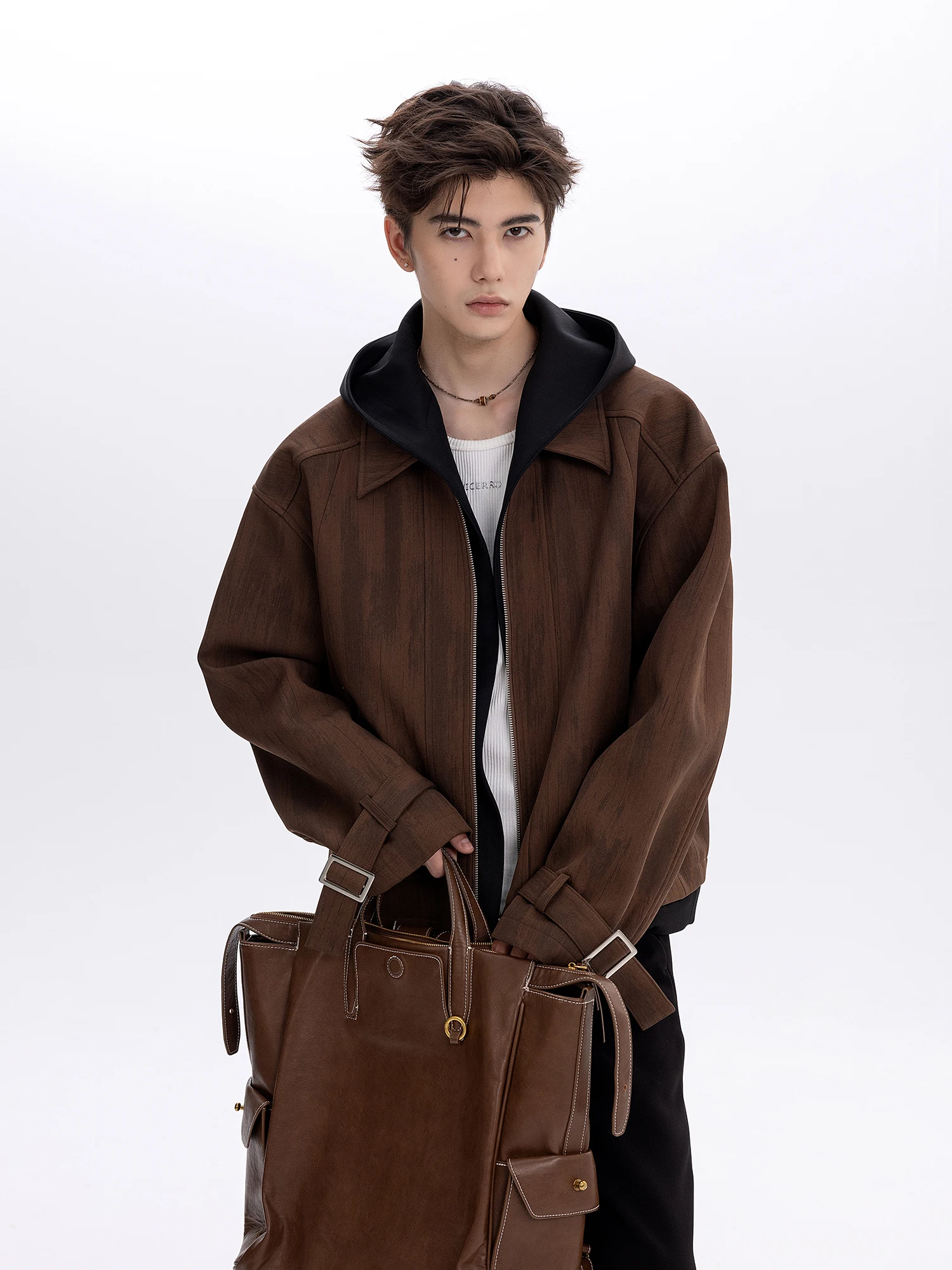フード付き二重構造ジャケットは、puffy jacket とスコープジャケットの間でどう選ぶ？